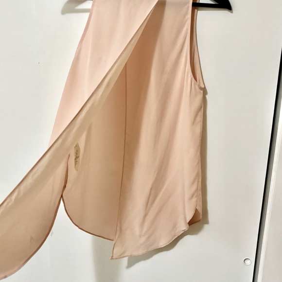 Wilfred| Aritzia| 100% Silk Blush Pale Pink Tank Top Blouse w/Open Back Sz XS - Picture 4 of 6